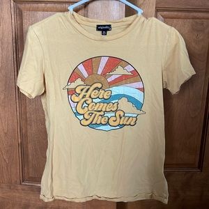 Here Comes the Sun Tee - XS